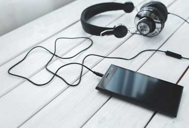 51吃瓜调查：明星恋情曝光的背后是什么？，明星恋爱曝光